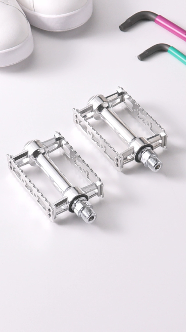 Amazon.com: MKS Sylvan Touring Pedals, Two Pedals